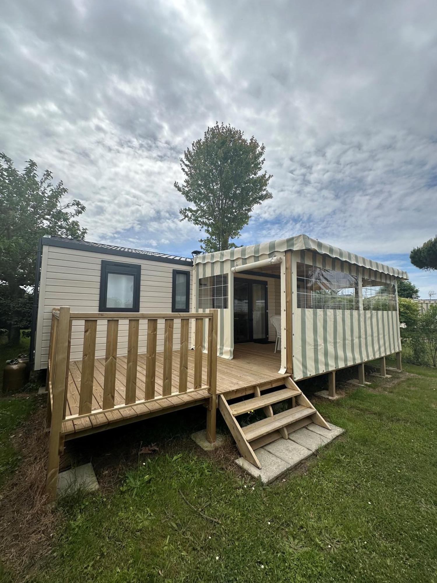 Camping Le Moulin De La Salle Les Sables-d'Olonne Exterior photo
